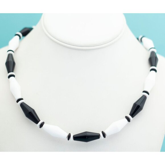 Vintage Black & White Beaded Necklace by Avon - 28 inch - L13 - Picture 3 of 4